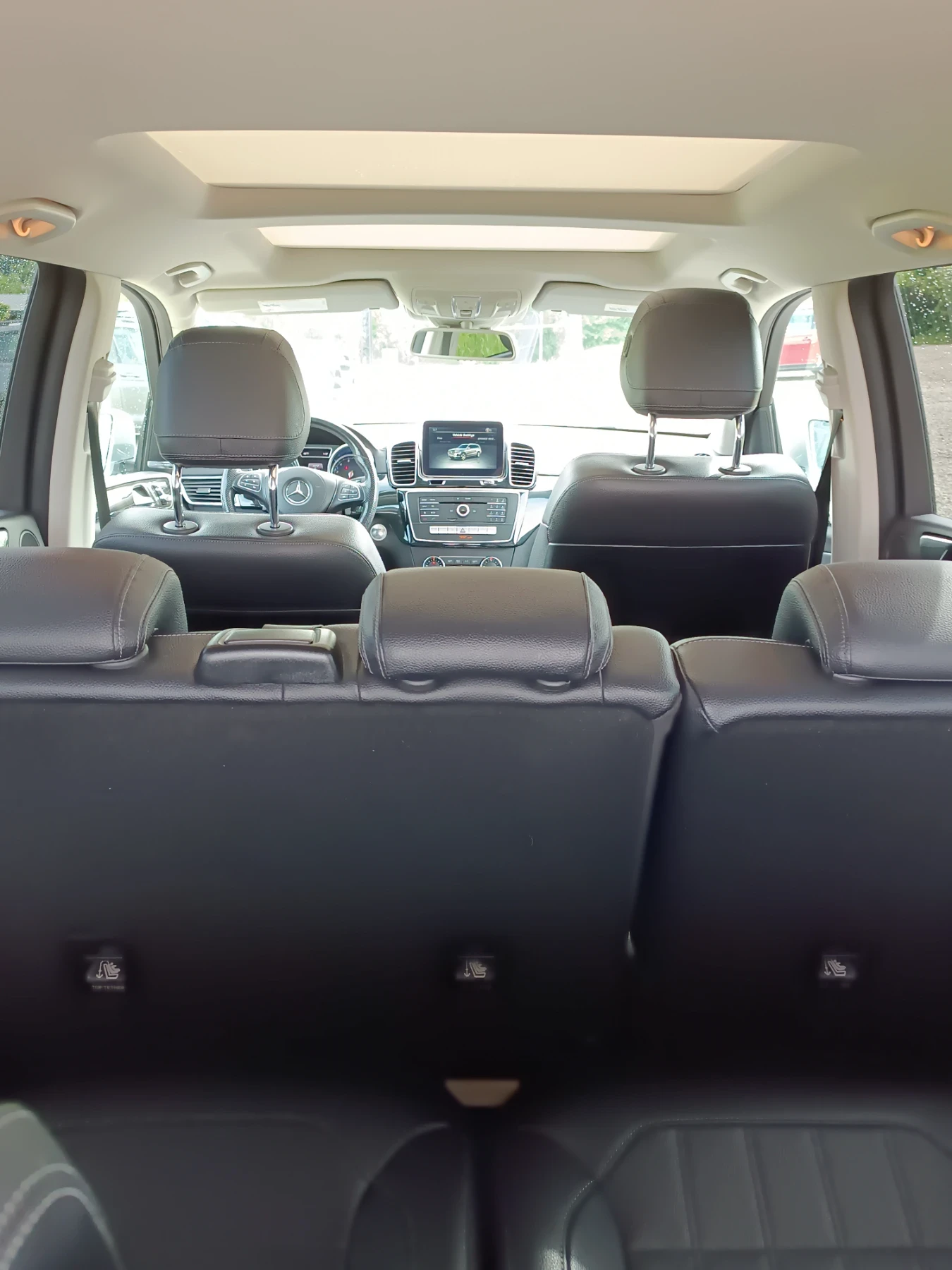 Mercedes-Benz GLS 3000  V6  9G-Tronik PANO   360    HARMAN KARDON, снимка 14 - Автомобили и джипове - 53463811