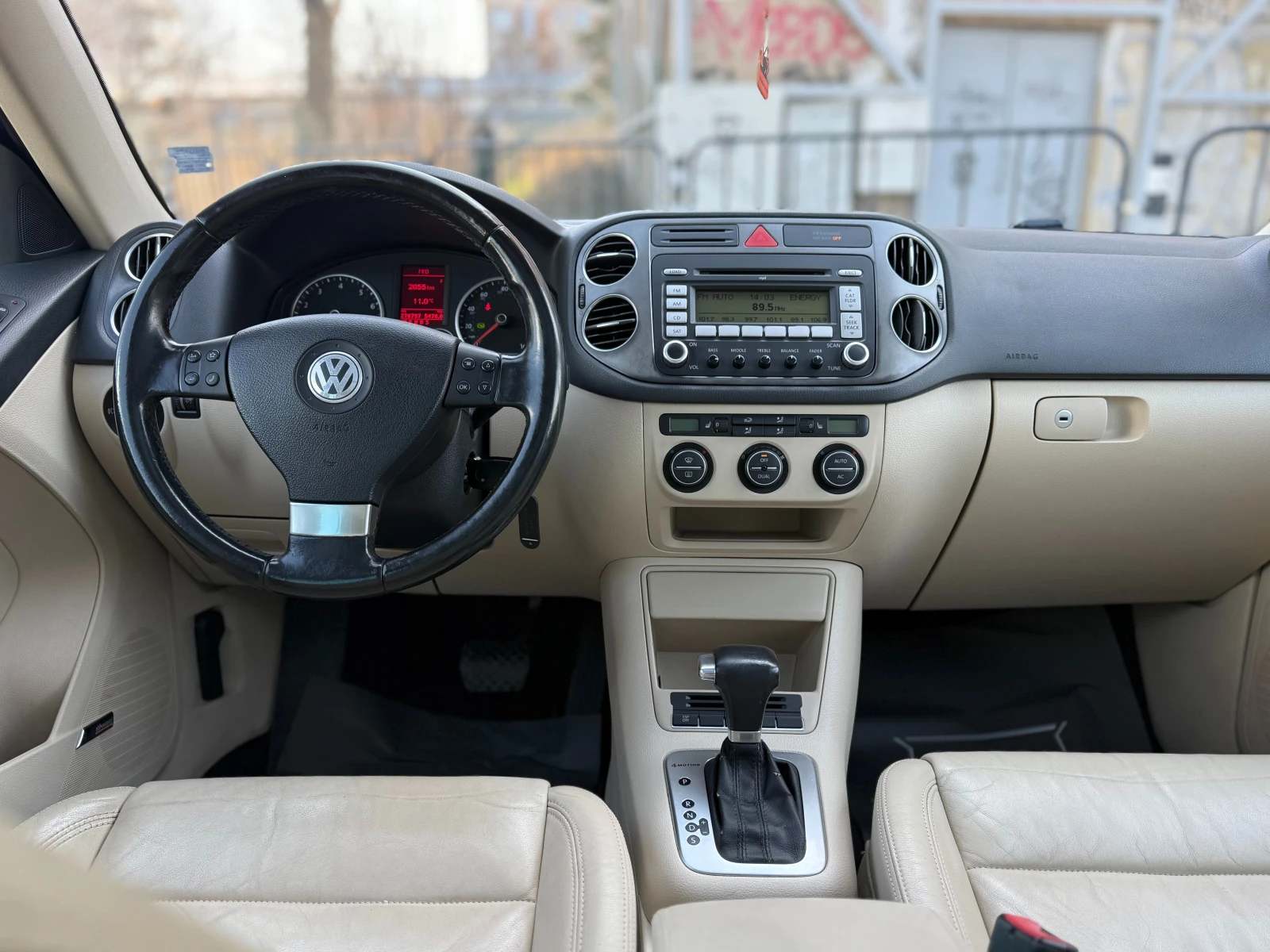 VW Tiguan 6 МЕСЕЦА ГАРАНЦИЯ/2.0i 200к.с. 4 Motion - изображение 9