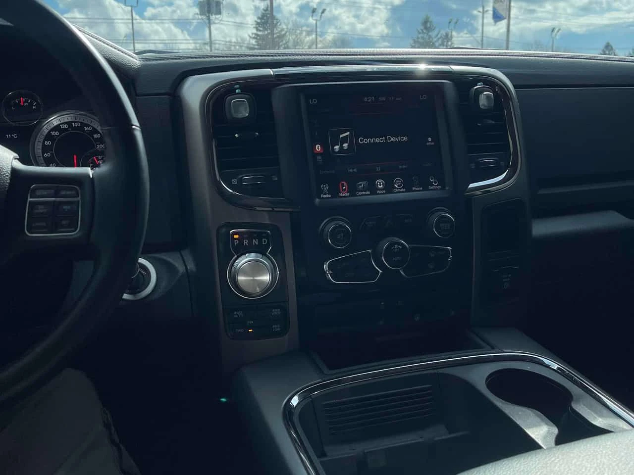 Dodge RAM 1500 SPORT/CARFAX/KEYLESS/ПОДГРЕВИ, снимка 9 - Автомобили и джипове - 54125425