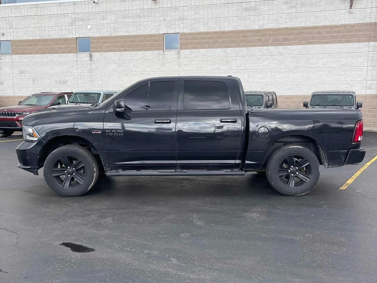 Dodge RAM 1500 SPORT/CARFAX/KEYLESS/ПОДГРЕВИ, снимка 3 - Автомобили и джипове - 54125425