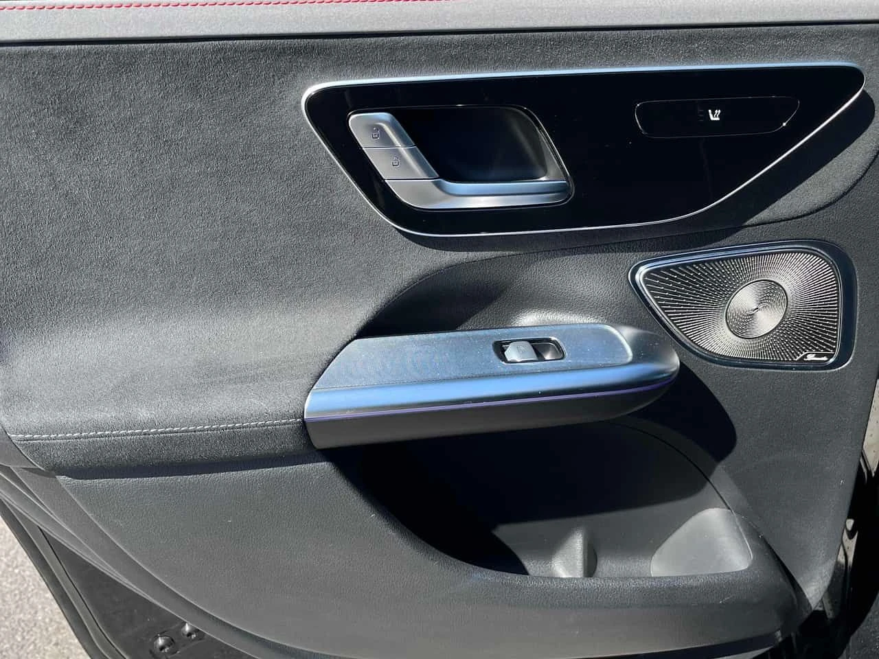Mercedes-Benz EQE * AMG * 2 КЛЮЧА* PANO* KEYLESS* ПОДГРЕВ* , снимка 12 - Автомобили и джипове - 54400951