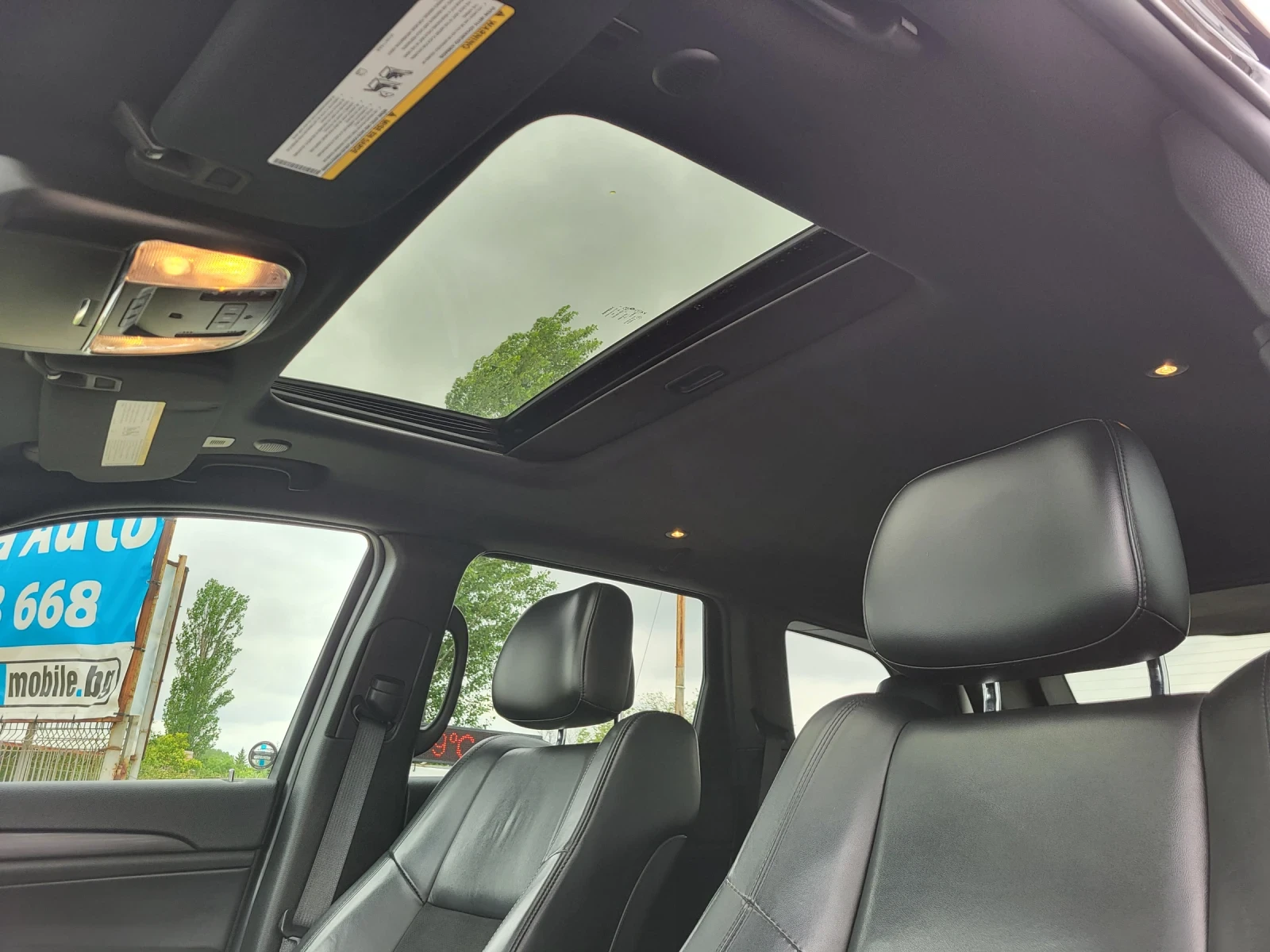 Jeep Grand cherokee 3.6 V6 300 KC 4X4, снимка 10 - Автомобили и джипове - 54589803