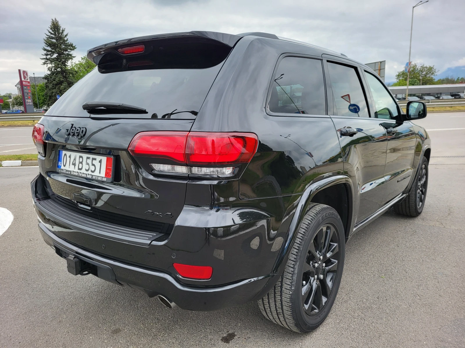 Jeep Grand cherokee 3.6 V6 300 KC 4X4, снимка 5 - Автомобили и джипове - 54589803