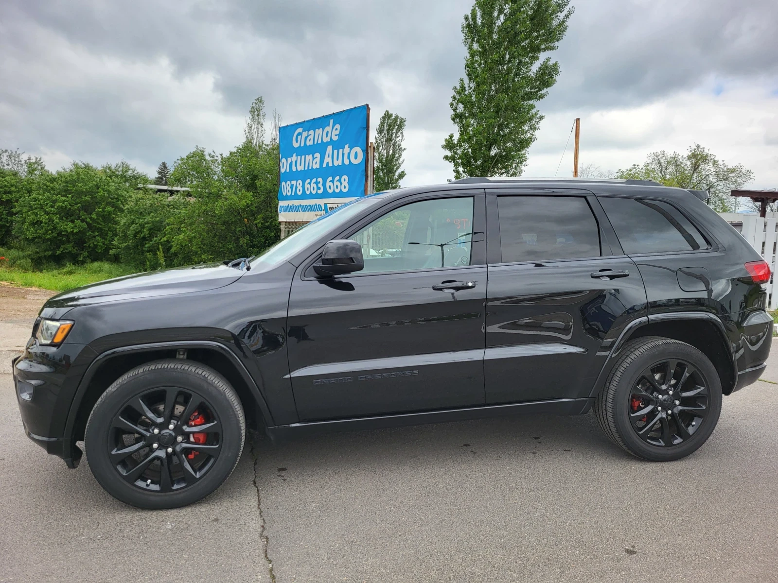 Jeep Grand cherokee 3.6 V6 300 KC 4X4, снимка 8 - Автомобили и джипове - 54589803
