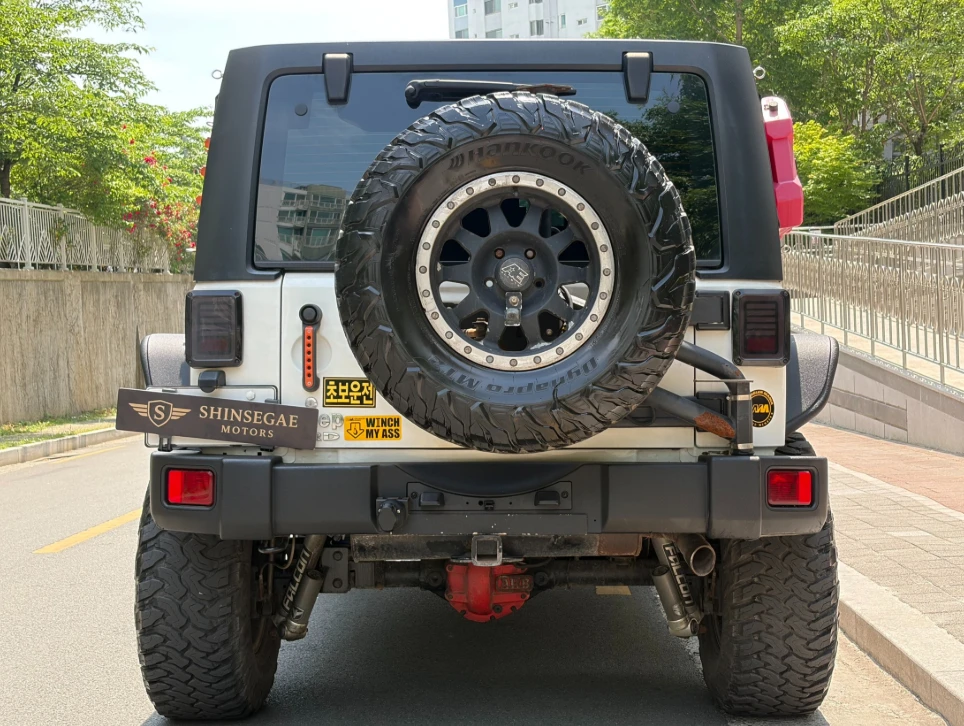 Jeep Wrangler OFF ROAD | ЛЕБЕДКА | ПОДГРЕВИ, снимка 4 - Автомобили и джипове - 54798910