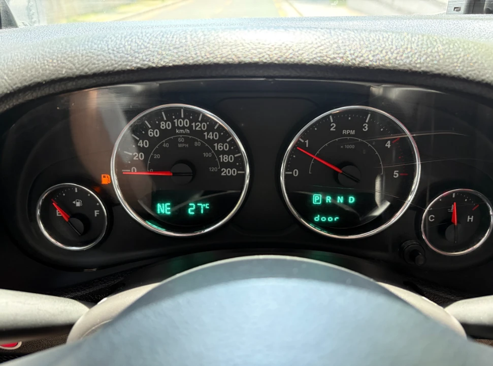 Jeep Wrangler OFF ROAD | ЛЕБЕДКА | ПОДГРЕВИ, снимка 13 - Автомобили и джипове - 54798910
