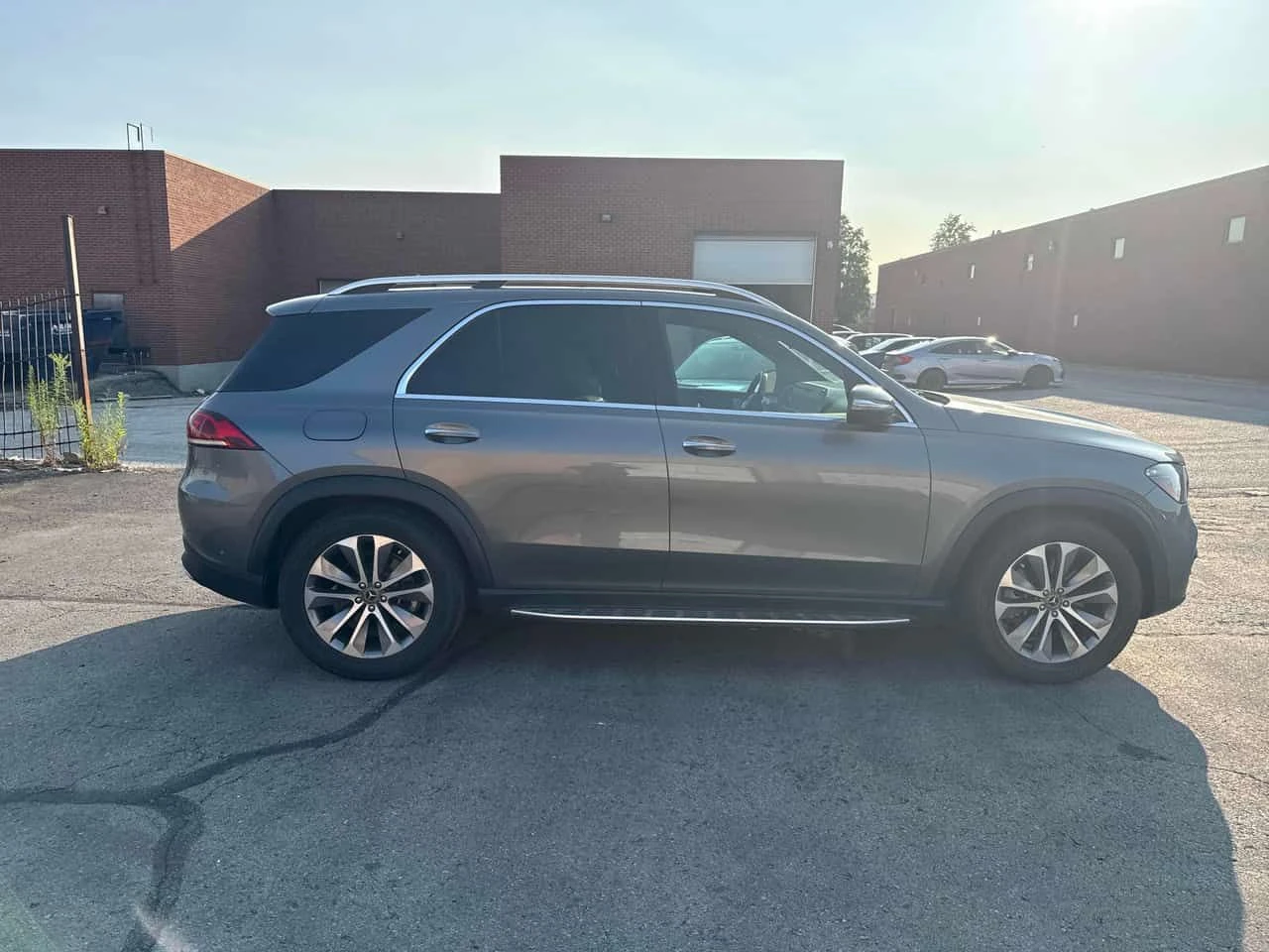 Mercedes-Benz GLE 450 4MATIC | CARFAX | АВТОКРЕДИТ БЕЗ ПЪРВОНАЧАЛНА, снимка 4 - Автомобили и джипове - 55412320