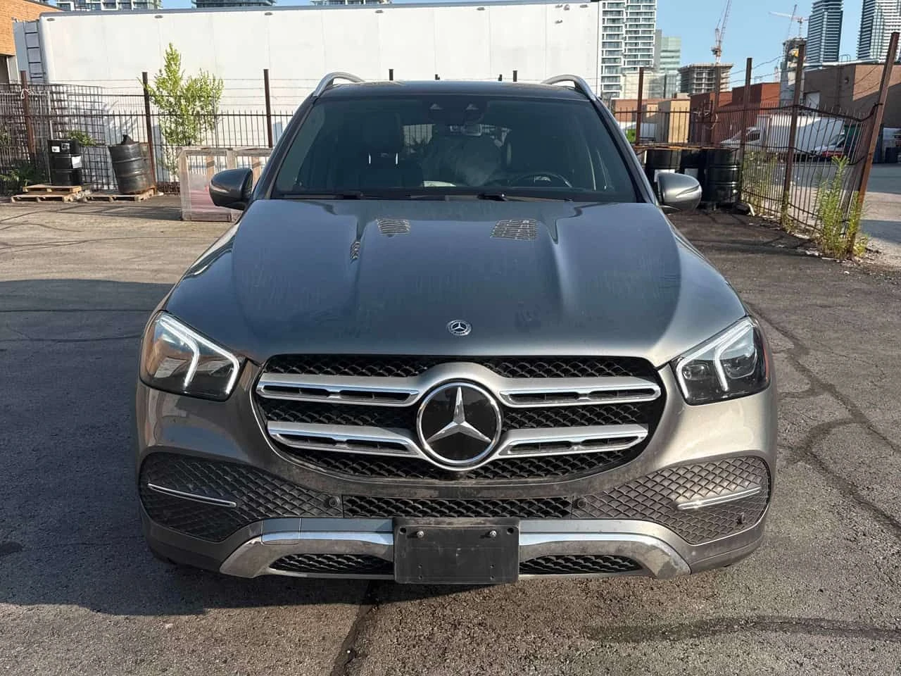 Mercedes-Benz GLE 450 4MATIC | CARFAX | АВТОКРЕДИТ БЕЗ ПЪРВОНАЧАЛНА, снимка 2 - Автомобили и джипове - 55412320