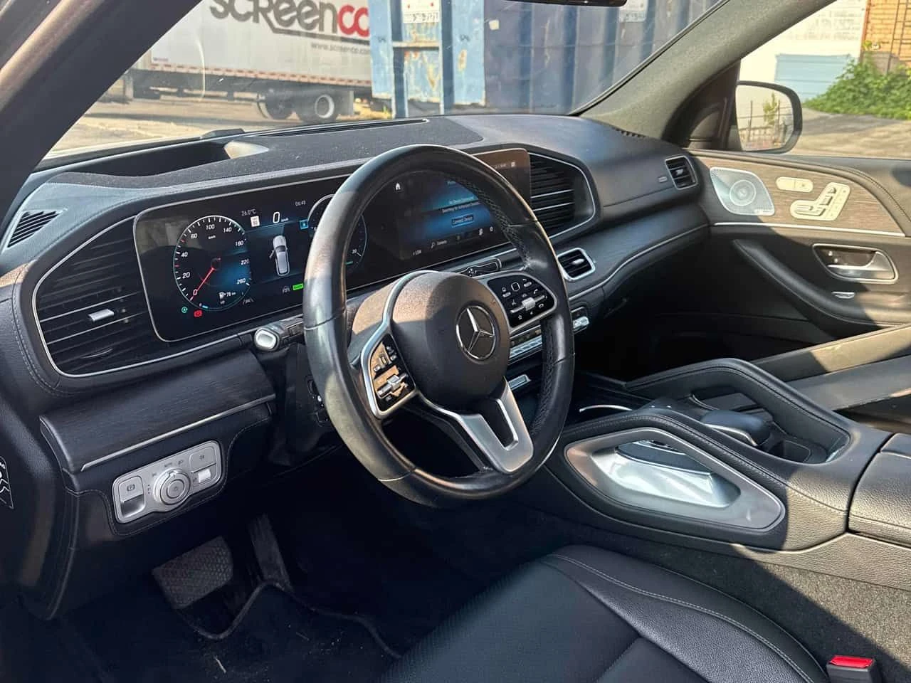 Mercedes-Benz GLE 450 4MATIC | CARFAX | АВТОКРЕДИТ БЕЗ ПЪРВОНАЧАЛНА, снимка 7 - Автомобили и джипове - 55412320
