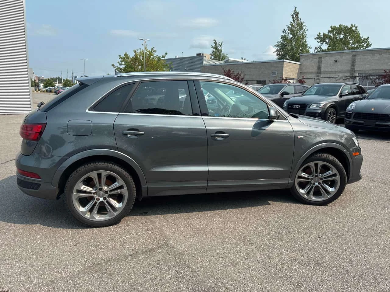Audi Q3 * Technik * CARFAX * ЦЕНА ДО БГ, снимка 3 - Автомобили и джипове - 55470981