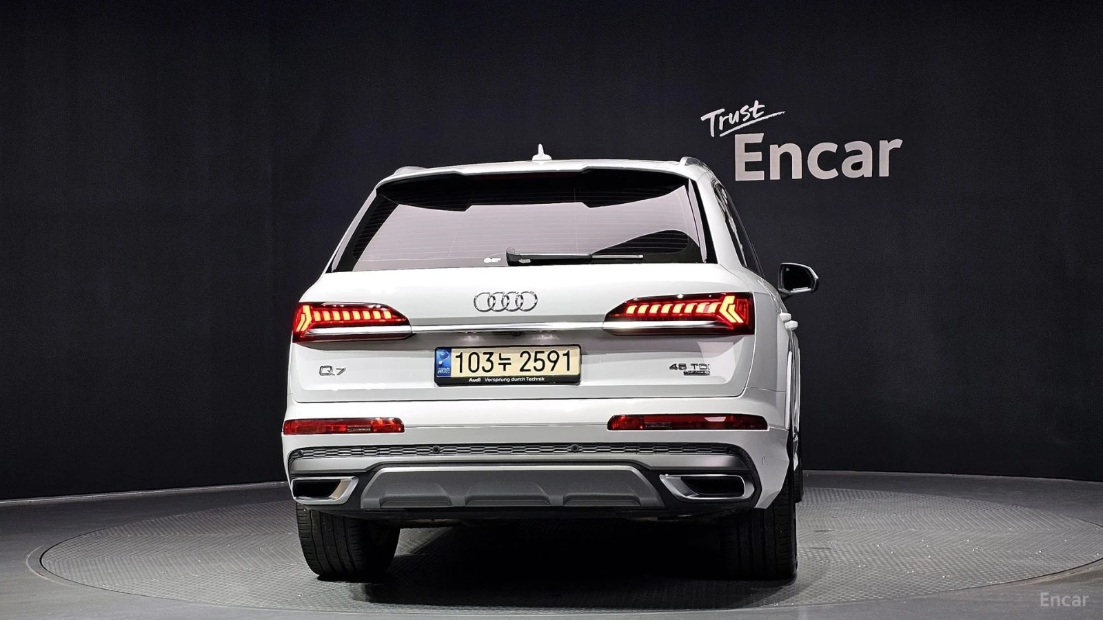 Audi Q7 ОБДУХВАНЕ* 360 КАМЕРА* HEADUP* ПАМЕТ* ПАНОРАМА, снимка 4 - Автомобили и джипове - 55624028