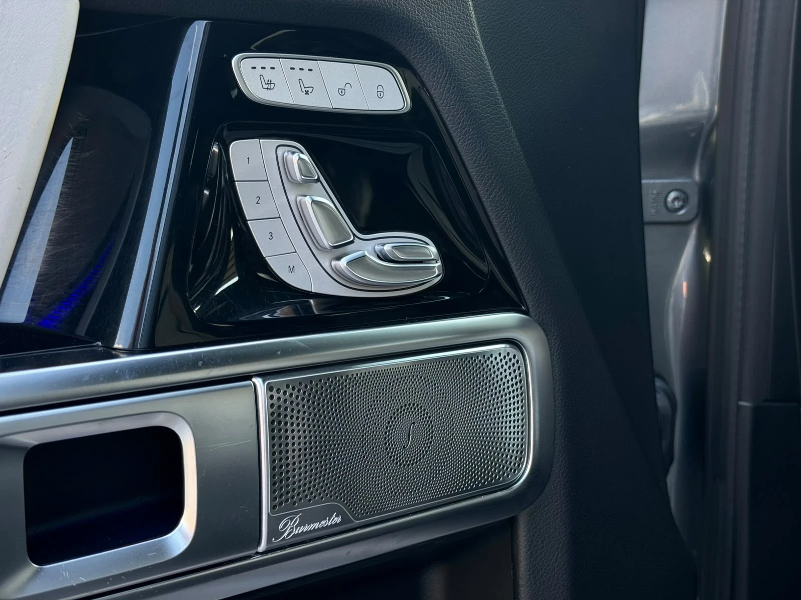 Mercedes-Benz G 63 AMG, снимка 17 - Автомобили и джипове - 56228451