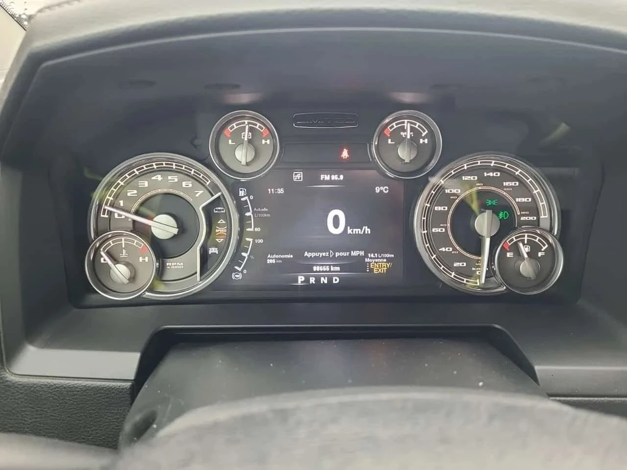 Dodge RAM 1500, снимка 9 - Автомобили и джипове - 56688278