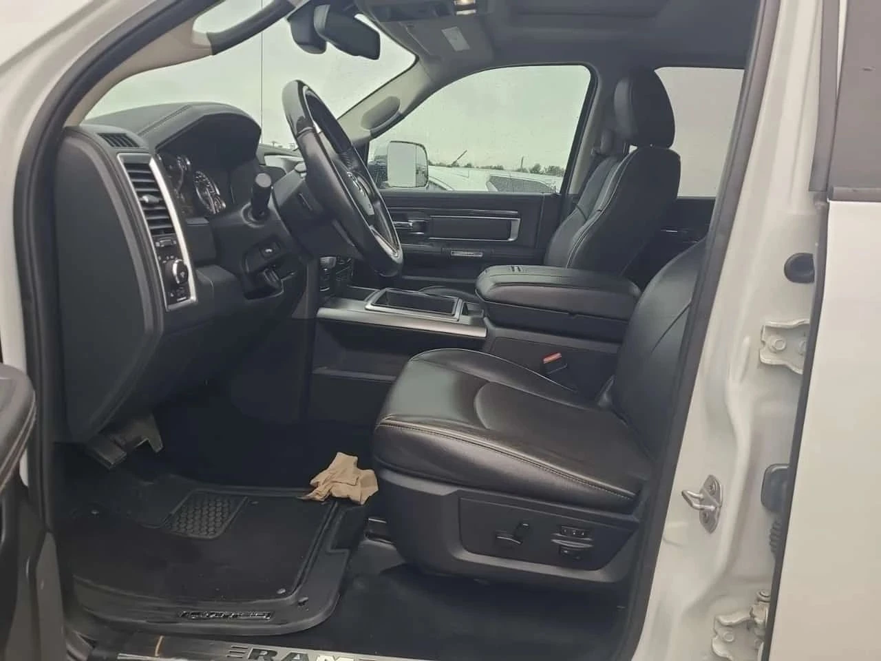 Dodge RAM 1500, снимка 5 - Автомобили и джипове - 56688278