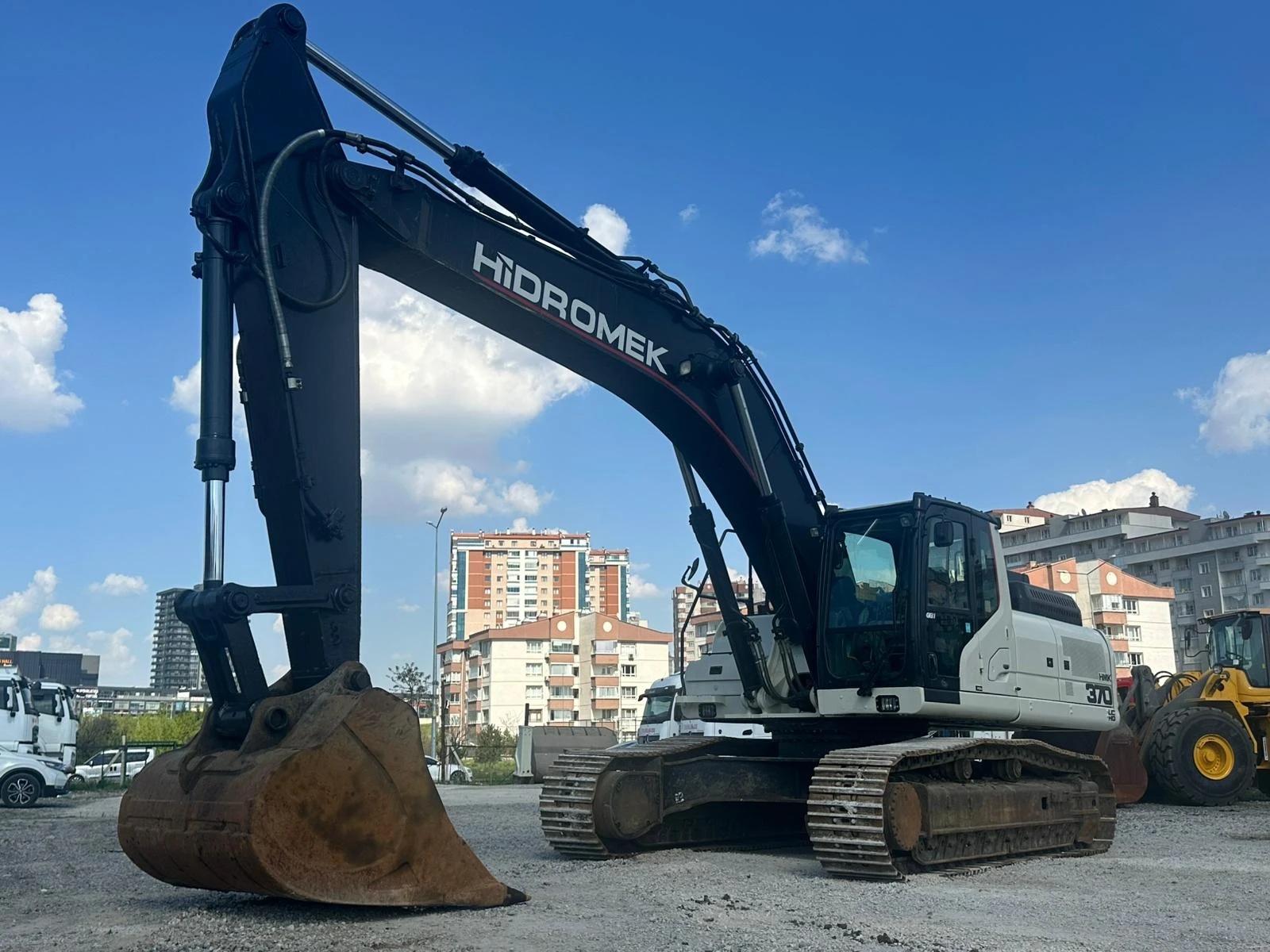 Багер Hidromek hmk370, снимка 10 - Индустриална техника - 54620537