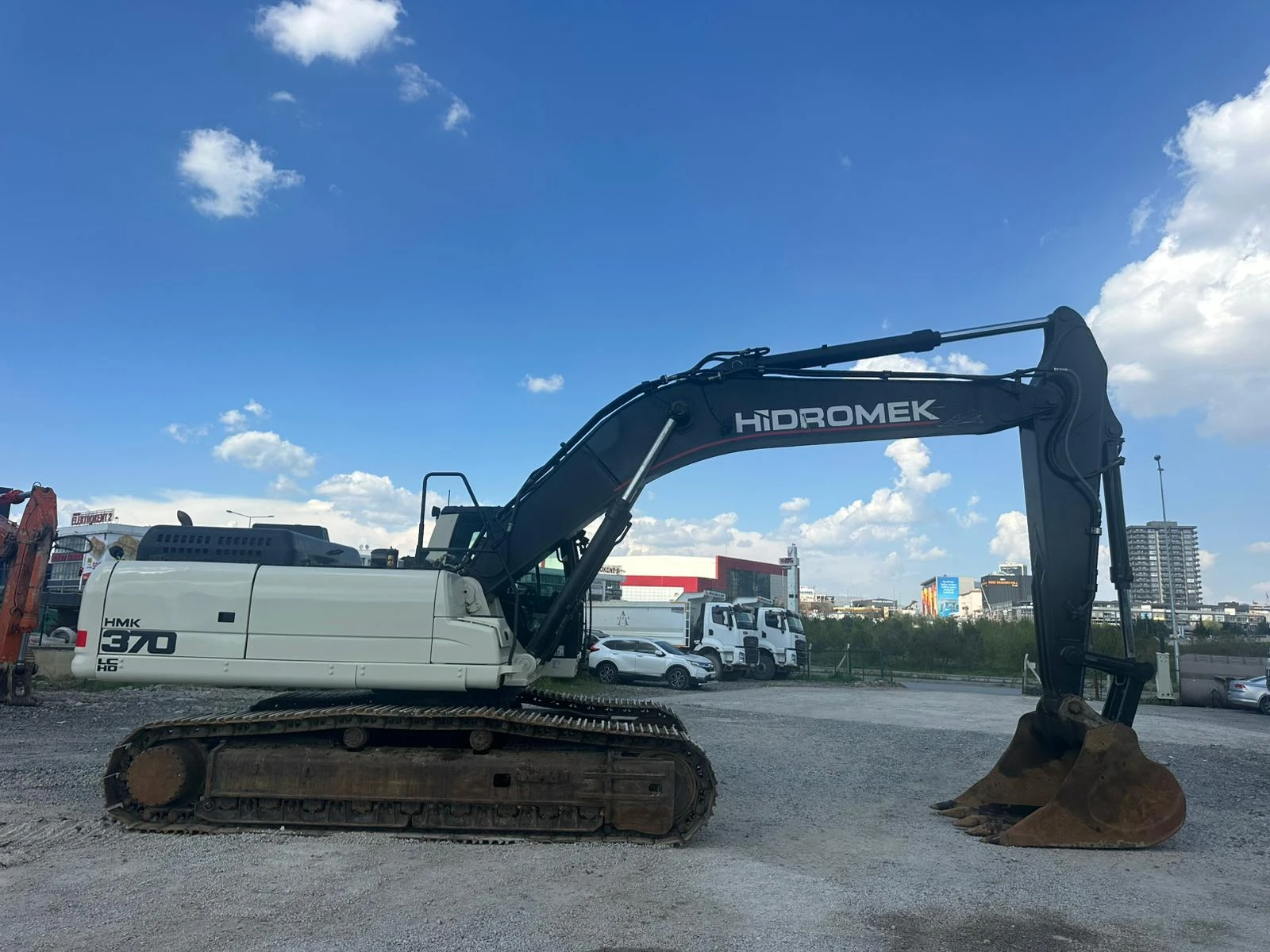 Багер Hidromek hmk370, снимка 4 - Индустриална техника - 54620537