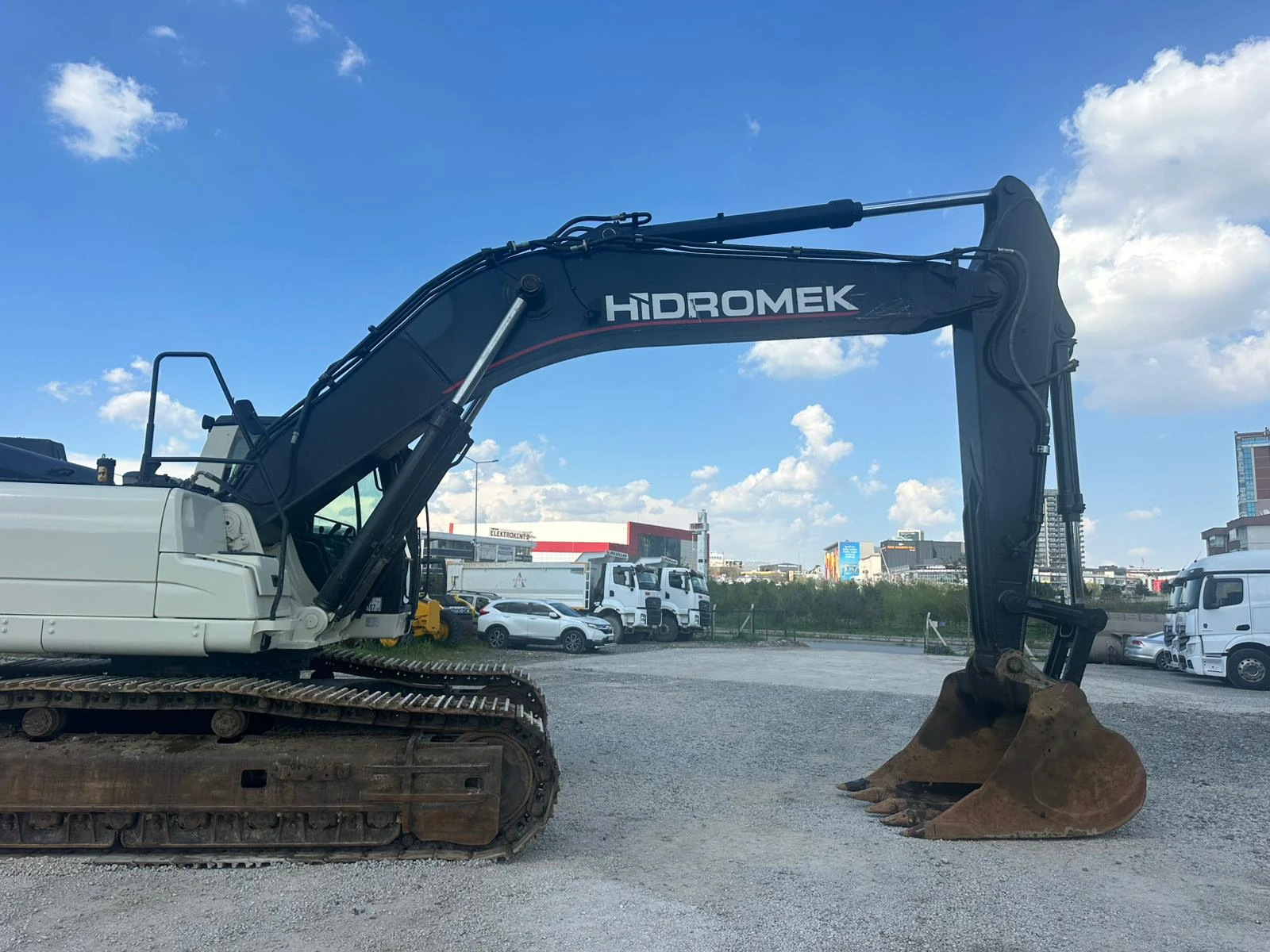 Багер Hidromek hmk370, снимка 7 - Индустриална техника - 54620537