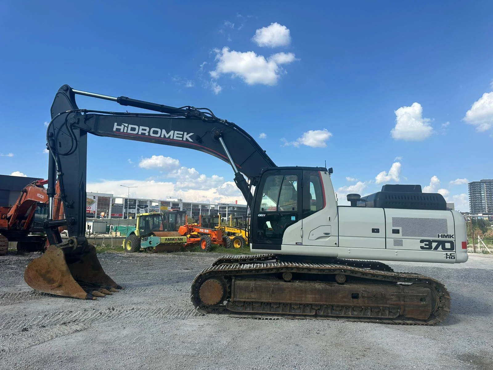 Багер Hidromek hmk370, снимка 11 - Индустриална техника - 54620537