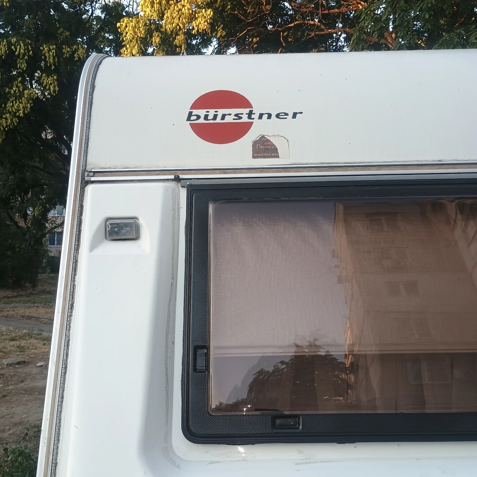 Каравана Burstner  Ventana, снимка 5 - Каравани и кемпери - 55480385