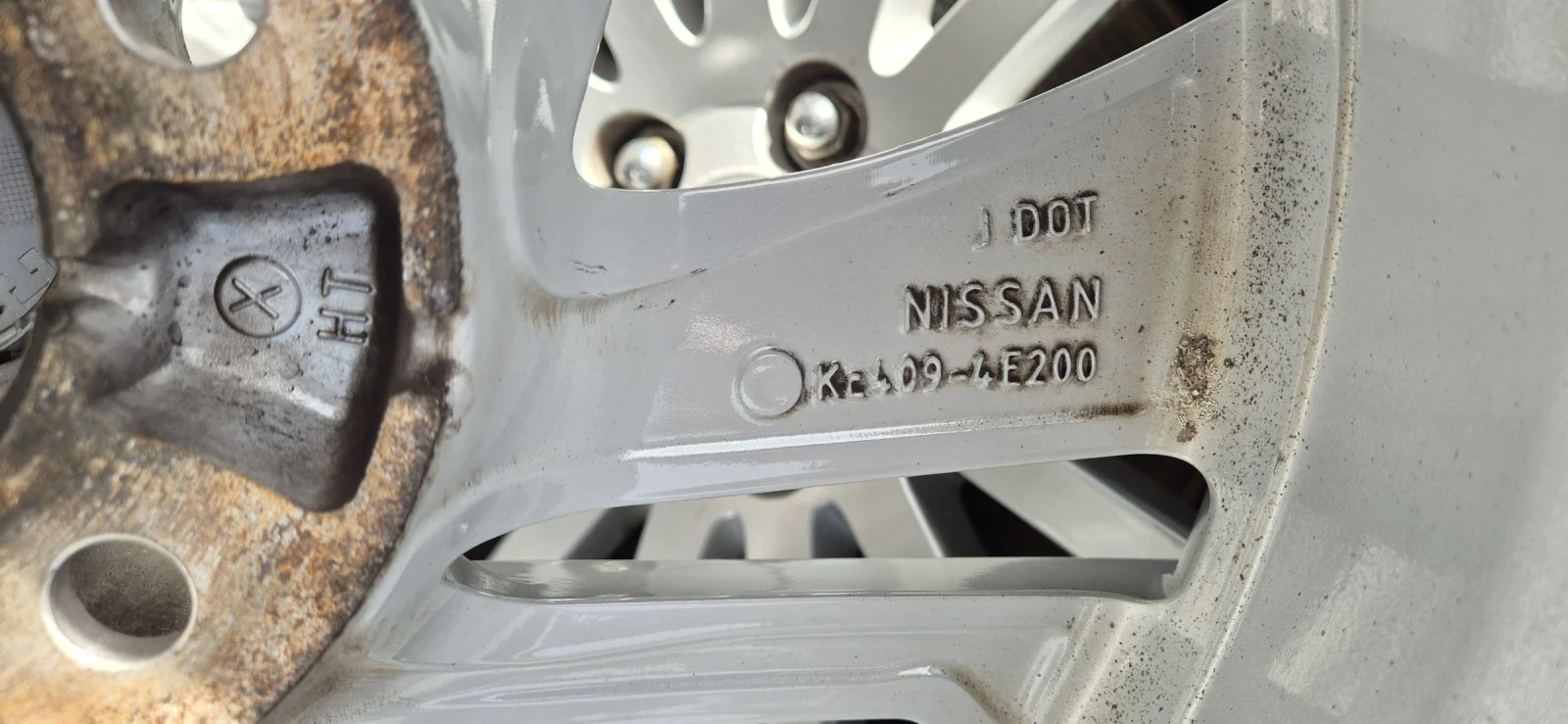 ���� � ������ 215/60R17 �� Nissan | Mobile.bg � ����������� 10