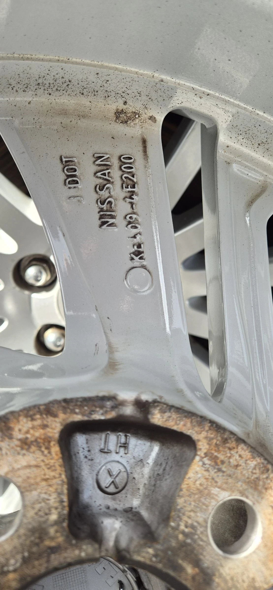 ���� � ������ 215/60R17 �� Nissan | Mobile.bg � ����������� 11