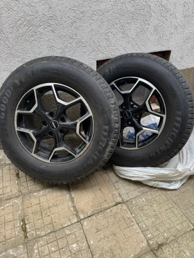        255/70R18  Jeep Wrangler