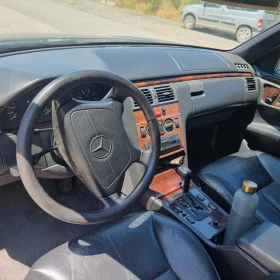 Mercedes-Benz E 230, снимка 8