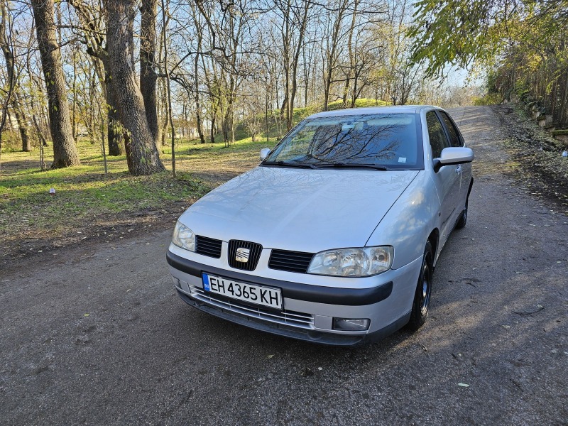Seat Ibiza 1.4 газ/бензин, снимка 1 - Автомобили и джипове - 46174923