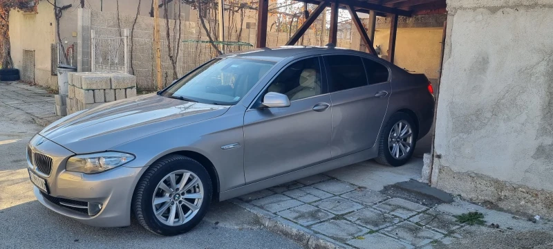 BMW 520, снимка 1 - Автомобили и джипове - 48460061