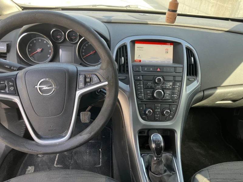 Opel Astra 1.4 Т LPG Sports Tourer, снимка 8 - Автомобили и джипове - 52057966