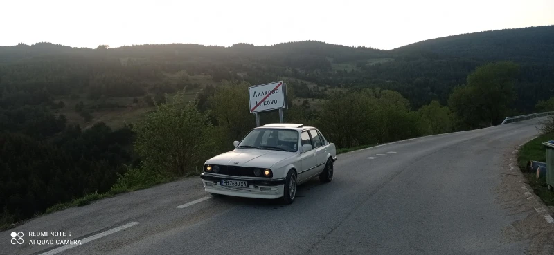 BMW 318 i, снимка 3 - Автомобили и джипове - 51997208