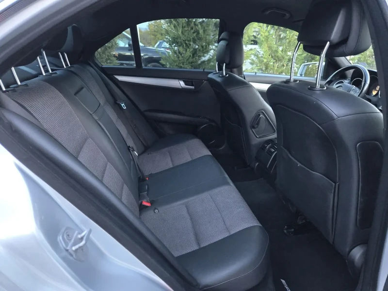 Mercedes-Benz C 220 2.2CDI-170кс= АВТОМАТ= AMG LINE= FACELIFT= ПОДГРЕВ, снимка 14 - Автомобили и джипове - 52631778