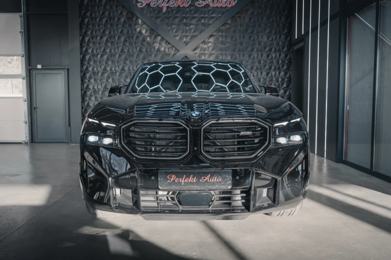 BMW XM V8 PLUG-IN HYBRID* FULL * BOWERS&WILKINS* LED, снимка 2 - Автомобили и джипове - 52685803