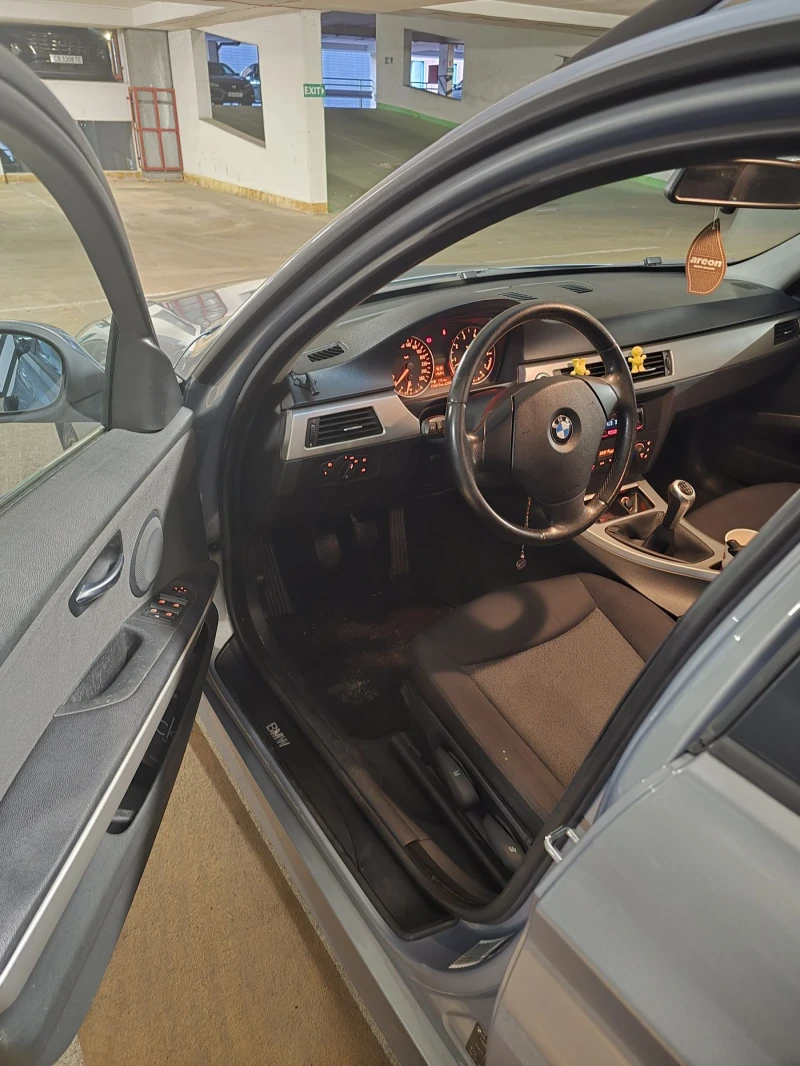 BMW 320, снимка 7 - Автомобили и джипове - 52876946