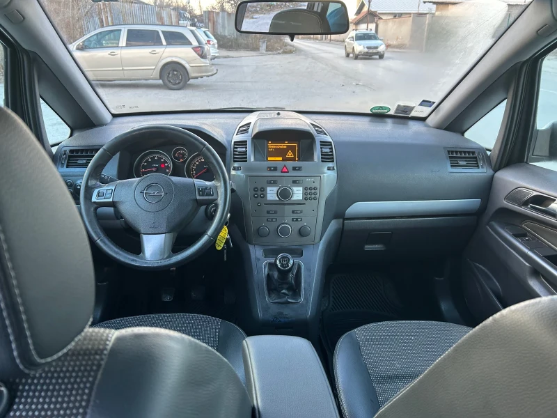 Opel Zafira 1.6 фабричен метан, снимка 6 - Автомобили и джипове - 52965101