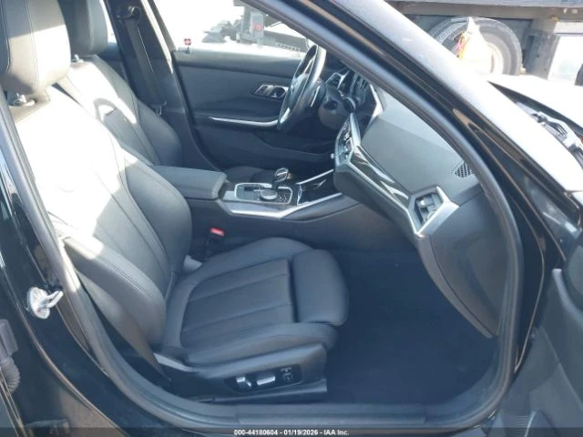 BMW 330 * Камера* м.Точки* Асистенти* Digital Key* , снимка 11 - Автомобили и джипове - 53207242