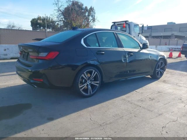 BMW 330 * Камера* м.Точки* Асистенти* Digital Key* , снимка 7 - Автомобили и джипове - 53207242