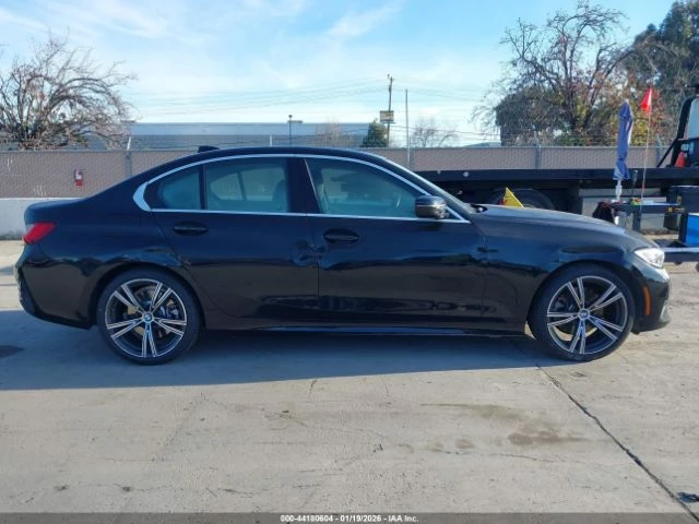 BMW 330 * Камера* м.Точки* Асистенти* Digital Key* , снимка 6 - Автомобили и джипове - 53207242