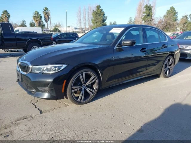 BMW 330 * Камера* м.Точки* Асистенти* Digital Key* , снимка 3 - Автомобили и джипове - 53207242