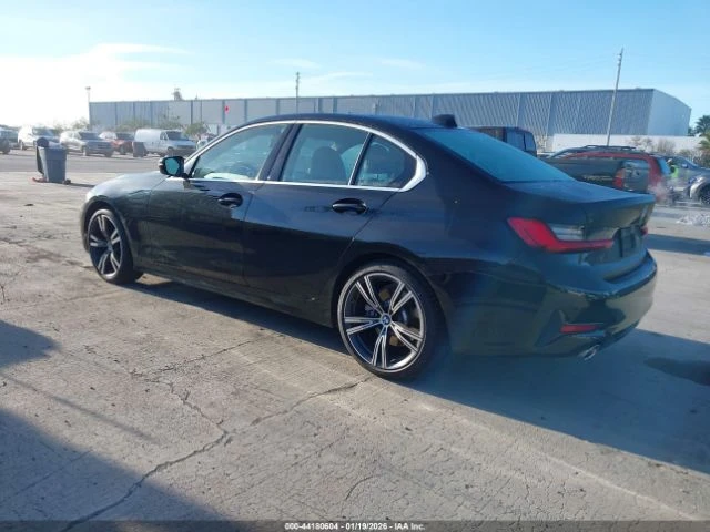 BMW 330 * Камера* м.Точки* Асистенти* Digital Key* , снимка 5 - Автомобили и джипове - 53207242