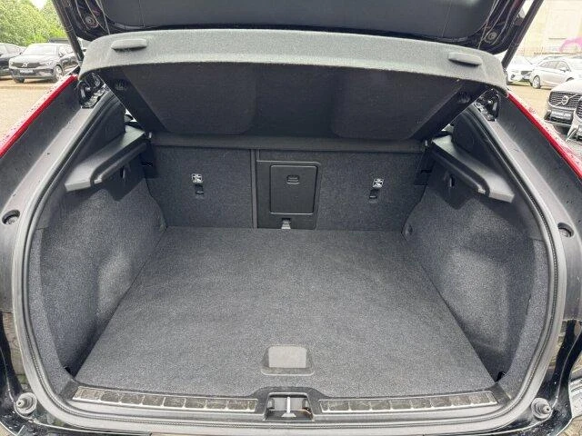 Volvo C40 Core, термопомпа, гаранция , снимка 17 - Автомобили и джипове - 54639538
