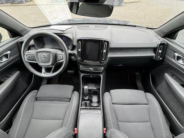 Volvo C40 Core, термопомпа, гаранция , снимка 12 - Автомобили и джипове - 54639538