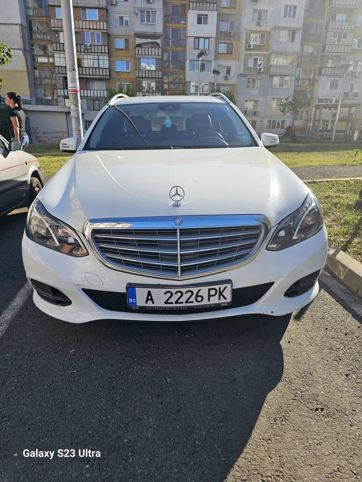 Mercedes-Benz E 200, снимка 1