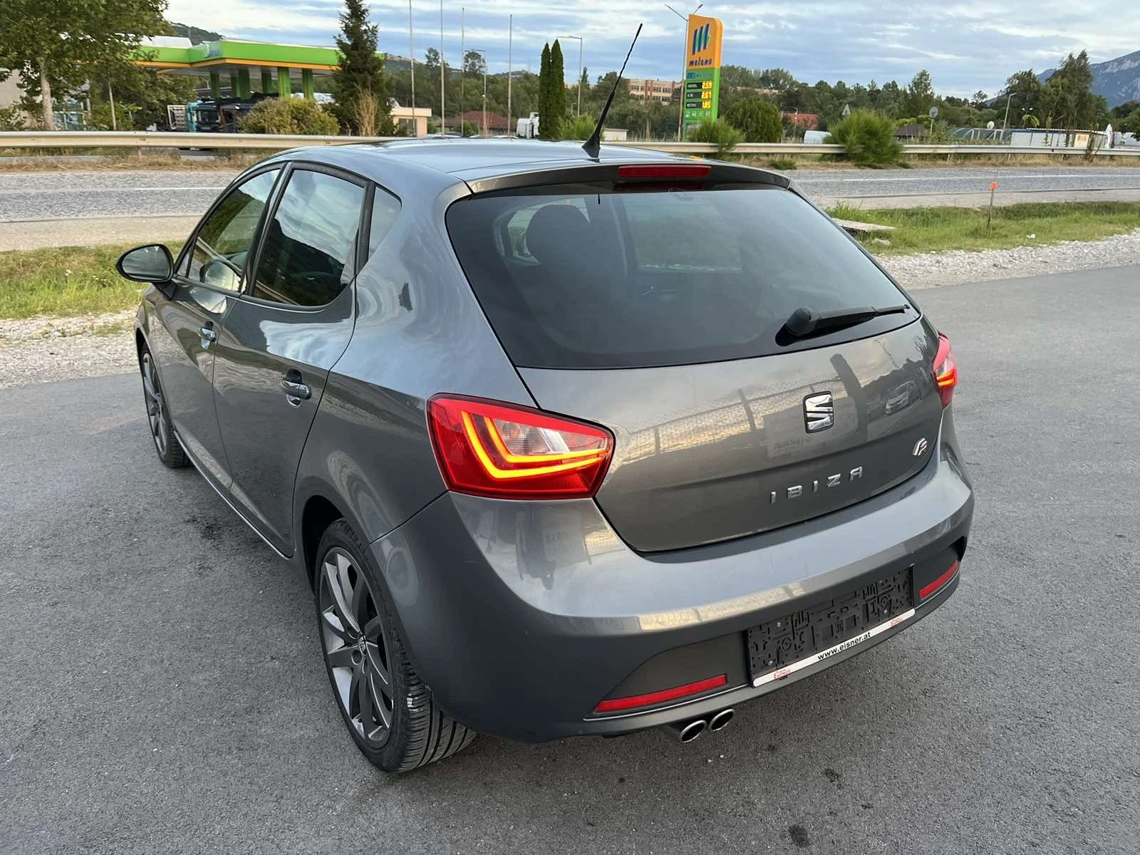 Seat Ibiza FR 1.2I 86кс 94 000км EURO 5 NAVI ПЕРФЕКТНА - изображение 5