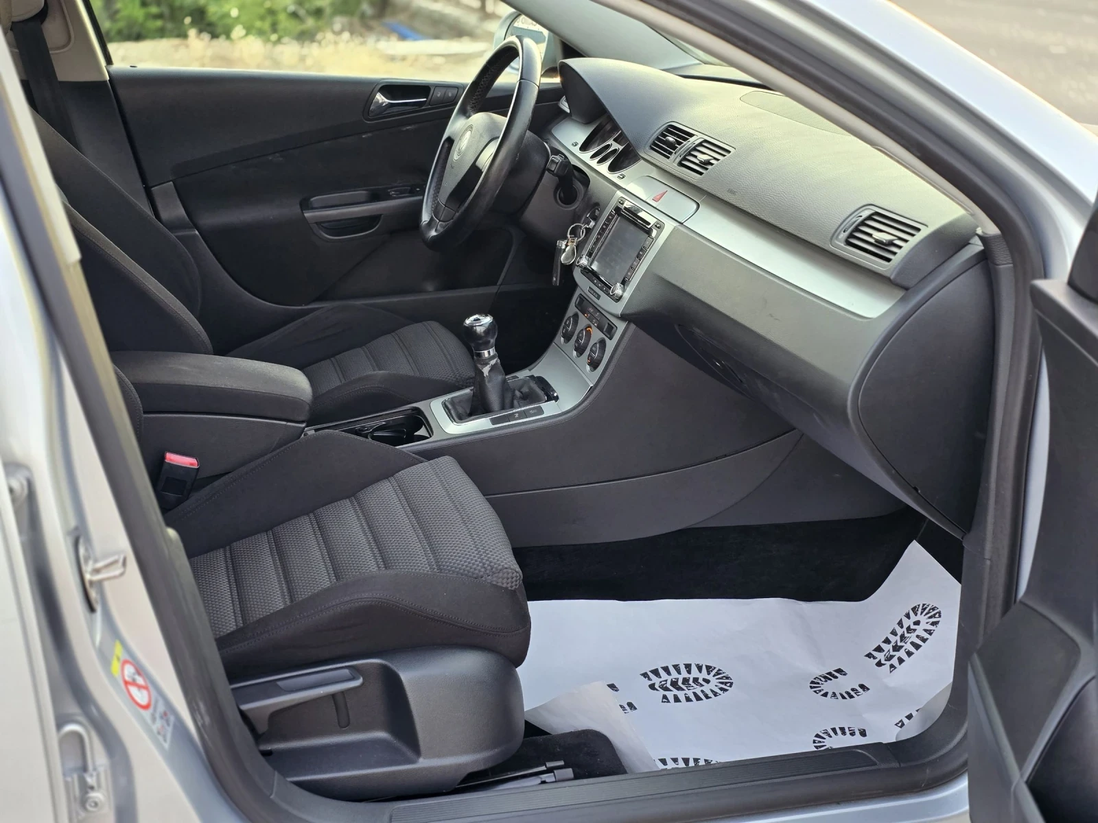 VW Passat 2.0tdi 140hp * BMP* Ksenon Navi Sportline | Mobile.bg   12