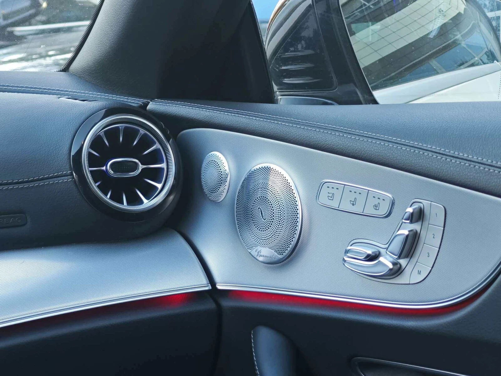 Mercedes-Benz E 53 AMG 4Matic/Virtual/HuD/Burmester/Memory/Обдухване/360К - изображение 7
