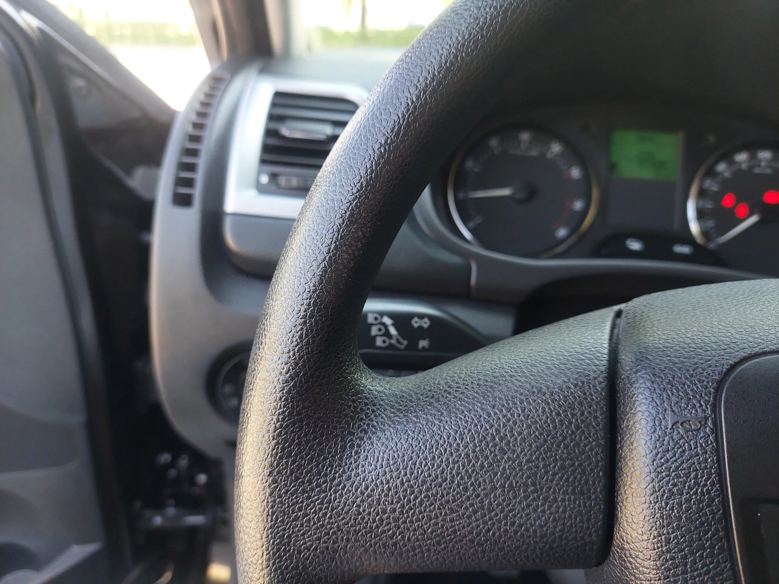 Skoda Fabia 1, 2i 69ps 97000km!!! - изображение 8