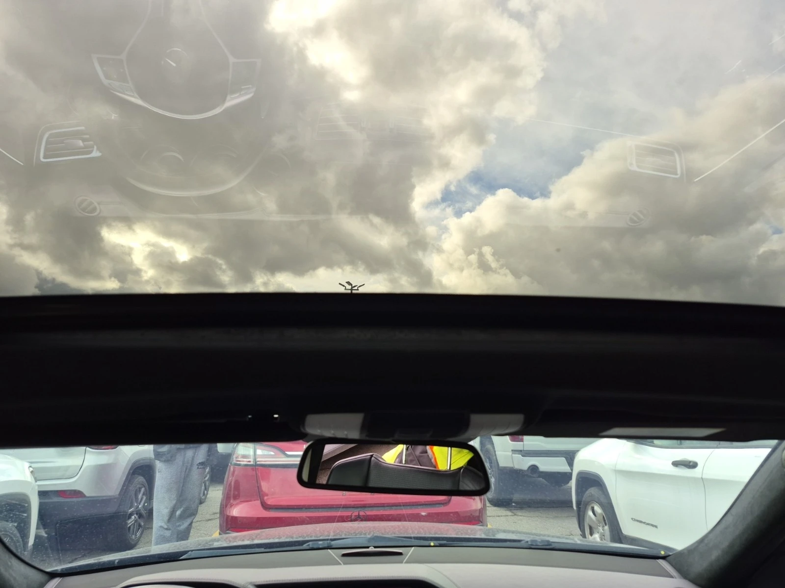 Mercedes-Benz E 63 AMG S * * CARFAX * * АВТО КРЕДИТ * *  - изображение 8