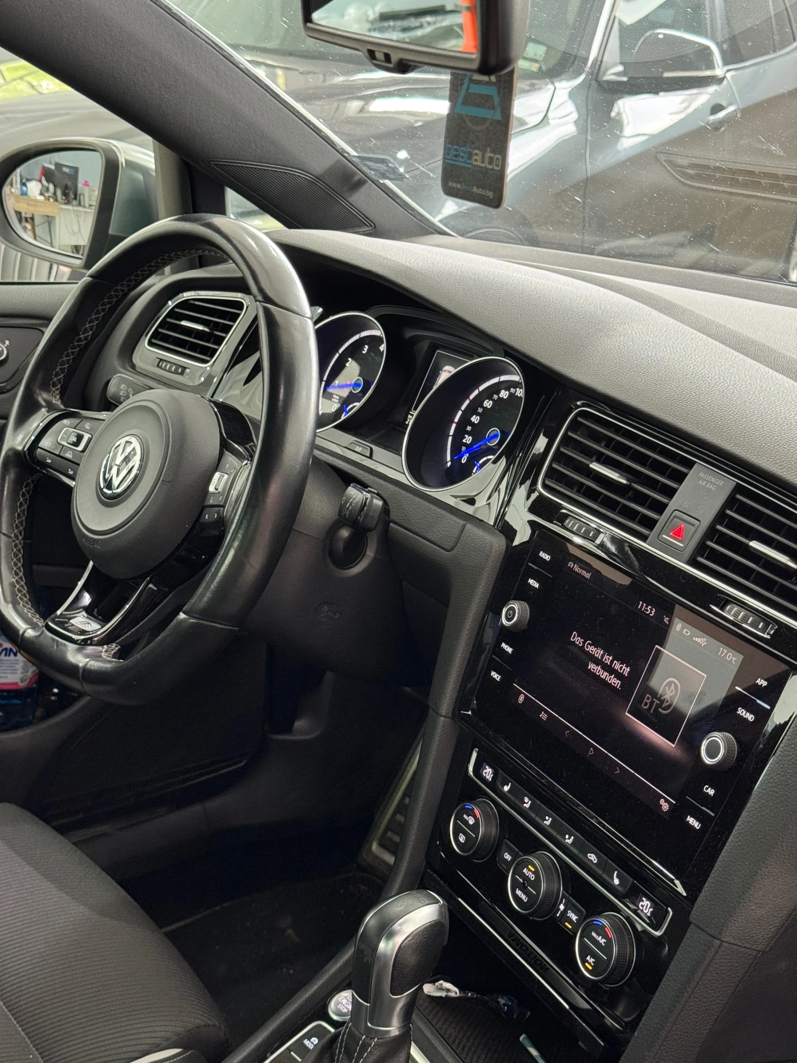 VW Golf VII R 2.0 tsi - изображение 8