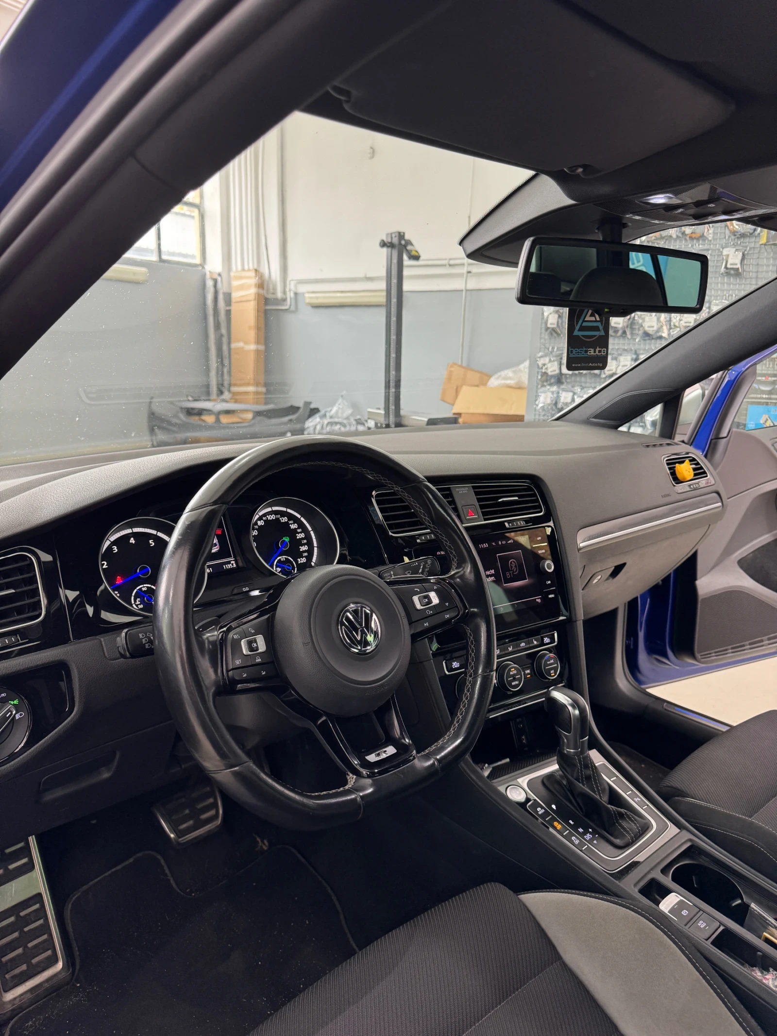 VW Golf VII R 2.0 tsi - изображение 7